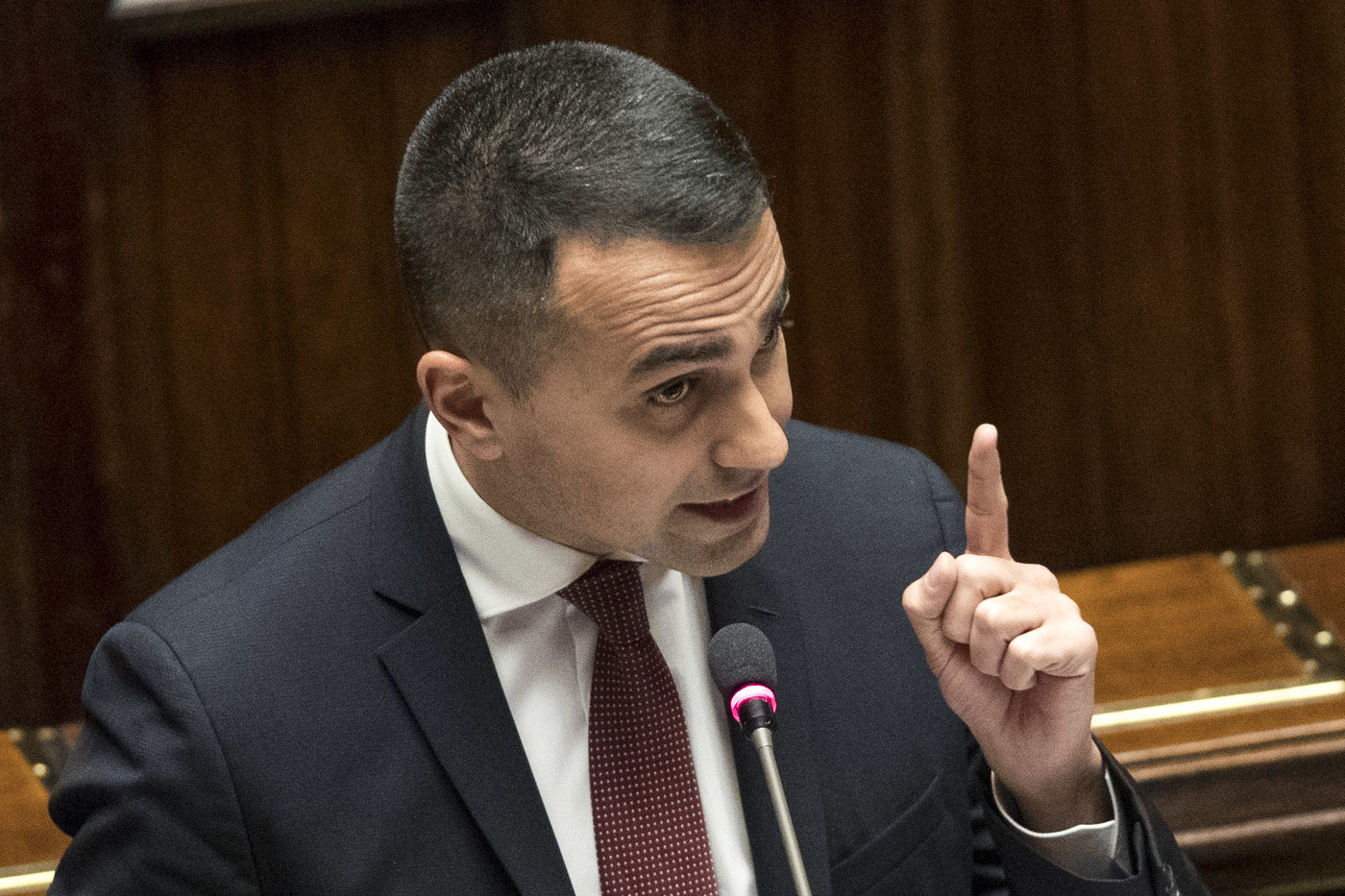 Nuovo battibecco fra l’Italia e Macron. Di Maio: “M5s-Lega non all’altezza? Lasci decidere gli italiani”