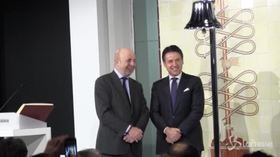 Conte a Milano: il Premier suona la campanella della Borsa