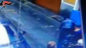 Reclama il suo posto auto, disabile brutalmente picchiato a Catania