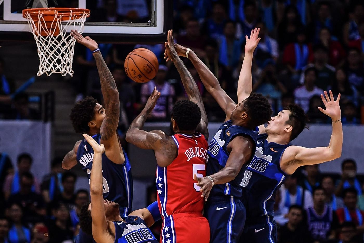 Nba, avanti Denver. Continua il disastro dei New York Knicks