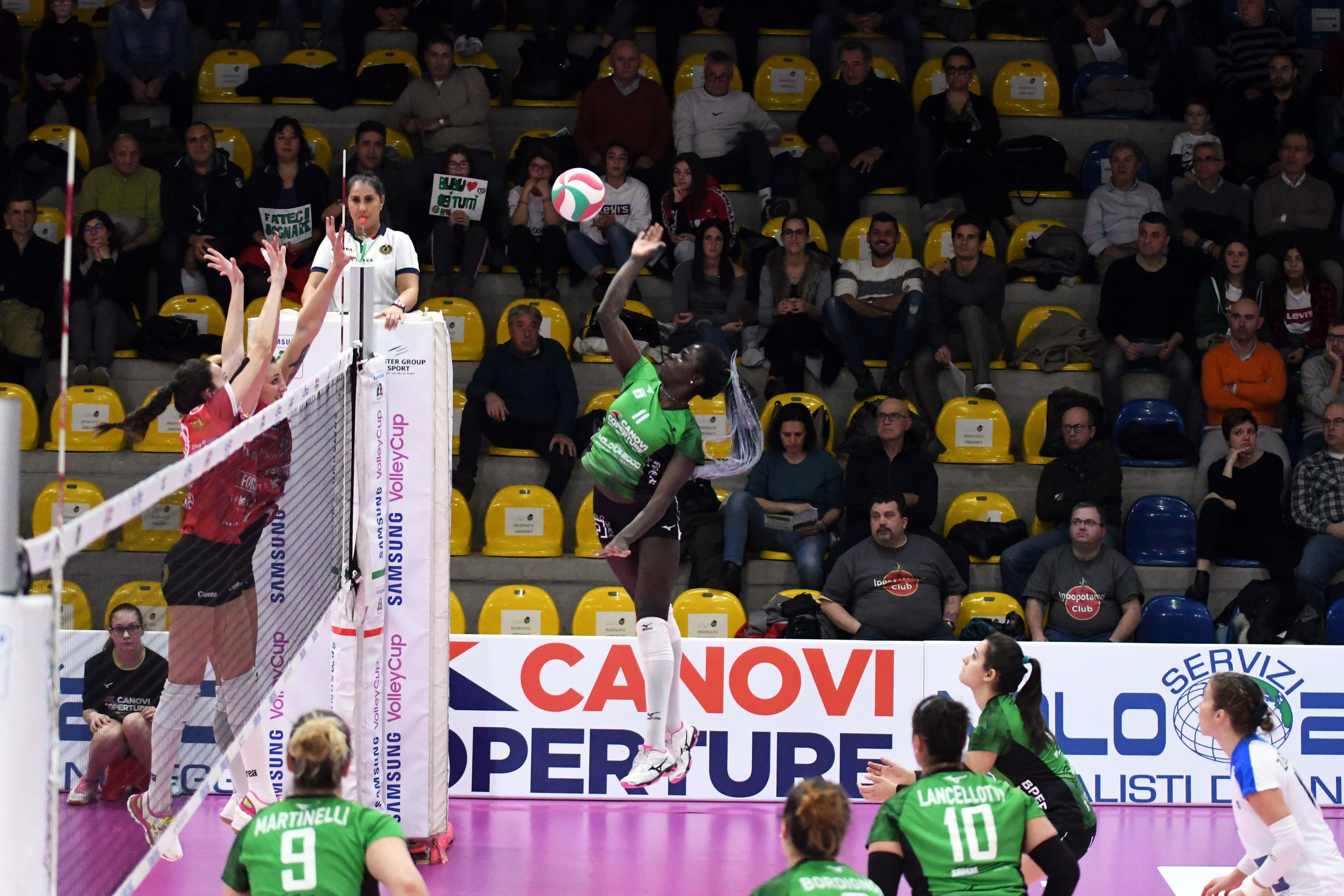 Volley femminile, Mondovì e Sassuolo lottano per la Coppa Italia di A2
