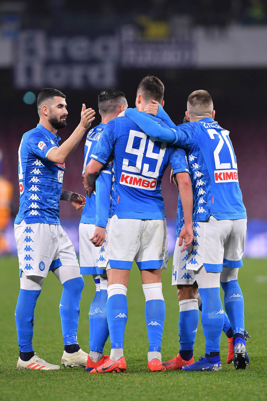 Serie A, Milik-Insigne-Verdi gol, Quagliarella a secco: Napoli-Samp 3-0