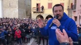 L’ironia di Salvini: “A me piace la porchetta, i vegani se ne facciano una ragione”