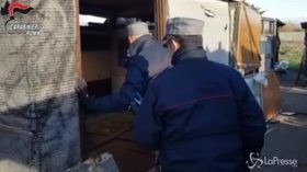 Ostia, baraccopoli e discarica abusiva nella riserva naturale