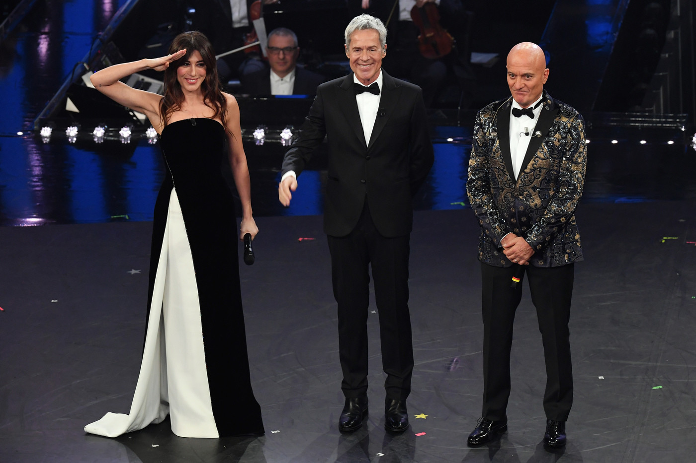 Sanremo, al via la 69ma edizione: la prima serata tra i big, Emozionano i Bocelli e Giorgia