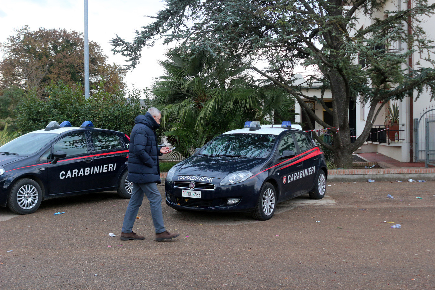 Napoli, usavano bambini per consegnare droga a clienti: 12 arresti