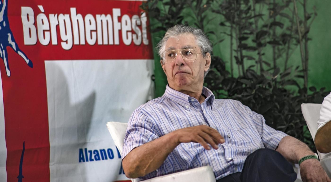 Malore per Umberto Bossi: ricoverato in condizioni serie