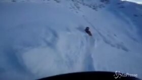 Sciatori travolti, la valanga ripresa dalla Go Pro