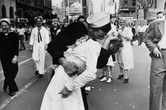 Addio Al Marinaio Del Bacio A Times Square La Foto Simbolo Di Fine