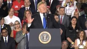 Usa, 16 stati contro Trump
