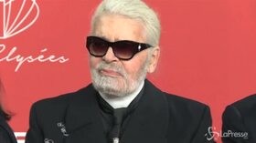Addio a Karl Lagerfeld, l’imperatore della moda