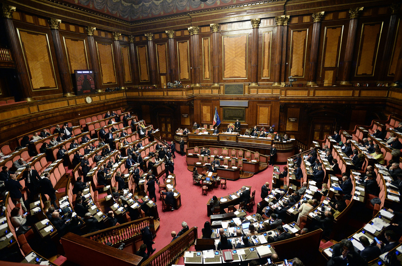 Decretone, intesa Lega-M5S su emendamenti. Stretta su finti divorzi