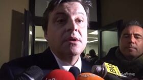 Pd, Calenda: “Uscita di Renzi? Non credo, è una risorsa importante”