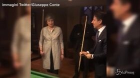 Egitto, Conte dà lezioni di biliardo alla premier britannica May