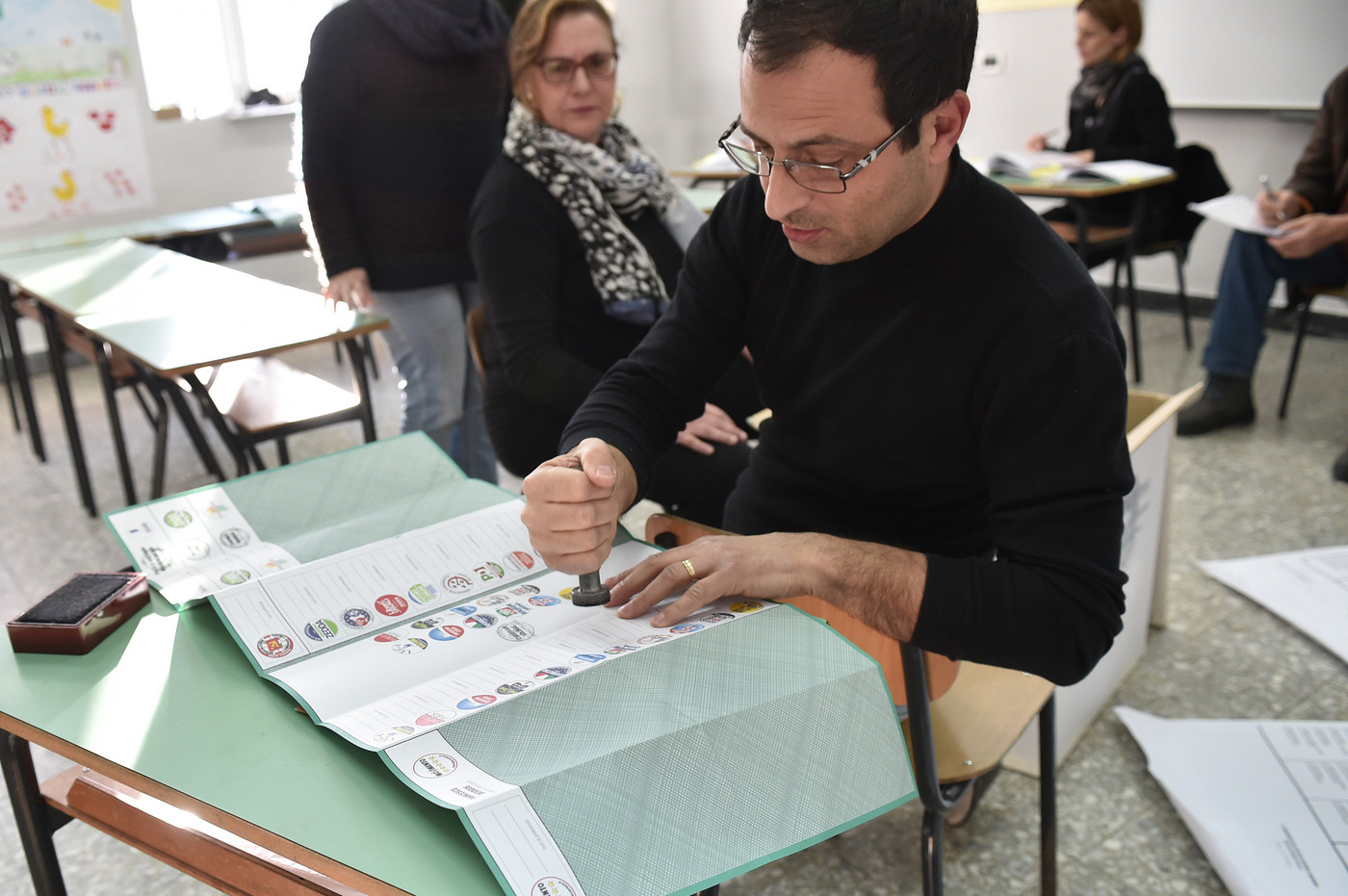 Sardegna, è flop exit poll. Il sondaggista Pessato: “Difficile farli ma spesso l’esito è corretto”