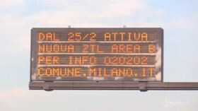 I milanesi e l’Area B: “Non sanno più come rubare i soldi”