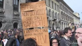 La Milano antirazzista scende in piazza, Salvini: “Io non cambio idea”