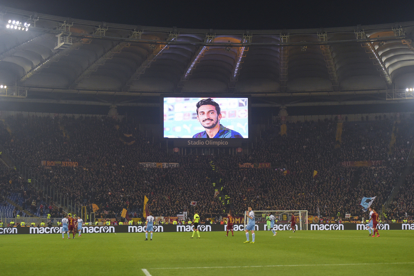 Un anno senza Davide Astori. I genitori: “Non smettete di ricordarlo e raccontarlo”