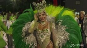 Samba, sfilate e musica: a Rio è Carnevale