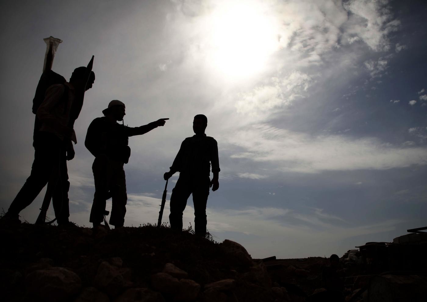 Siria, padre Dall’Oglio potrebbe essere vivo e ostaggio dell’Isis