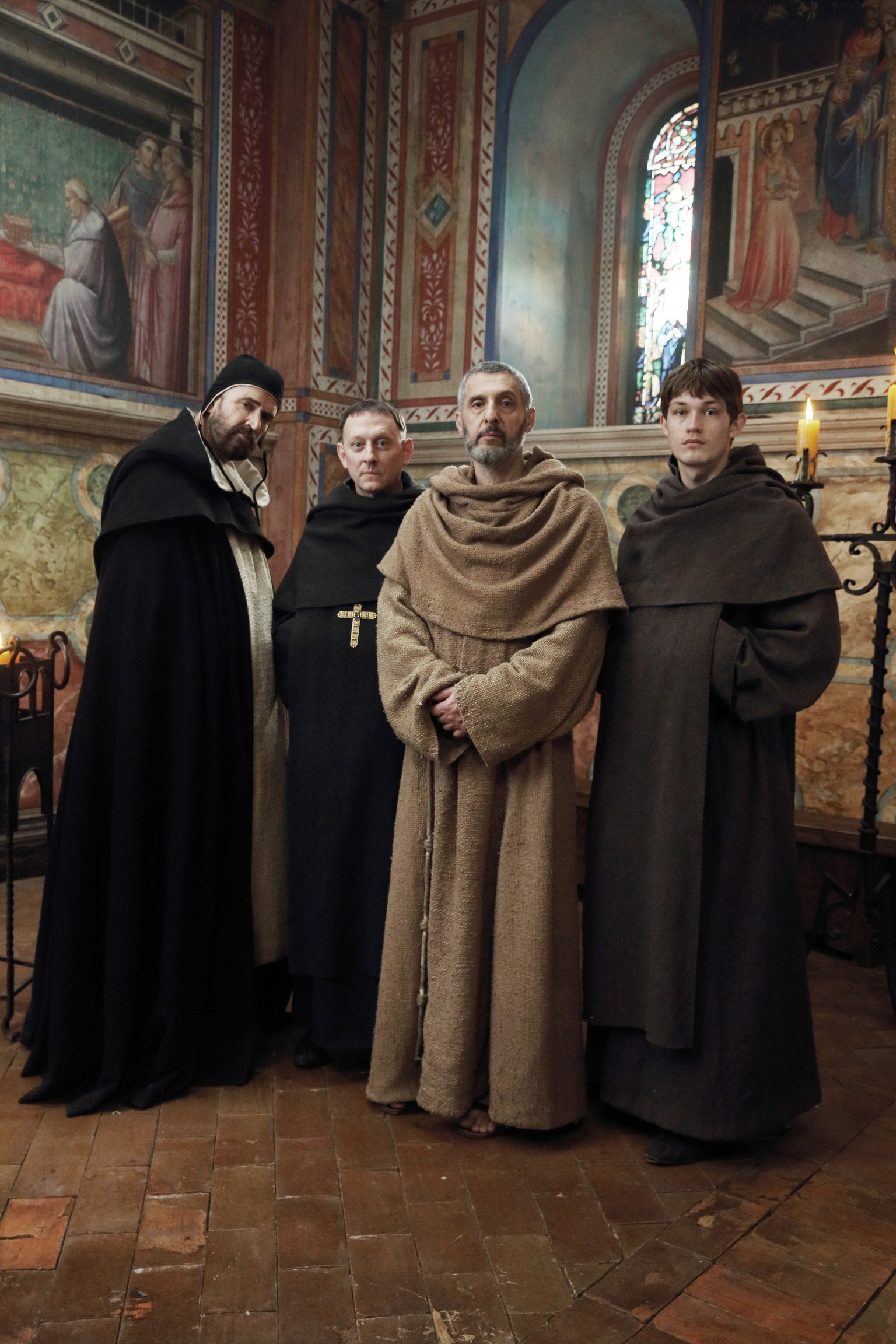 Rai, ‘Il nome della rosa’ domina la prima serata: 6,5 milioni di spettatori