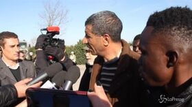 Sgombero San Ferdinando, il sindacalista in lacrime: “Restiamo umani”