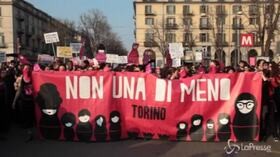 Lotto Marzo, in migliaia alla manifestazione femminista a Torino