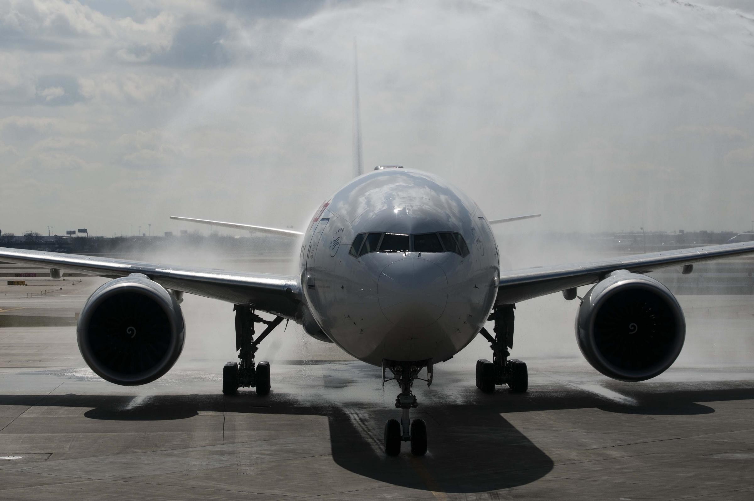 Turbolenze in volo, trenta feriti sul Boeing Turkish Airlines