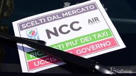 Torino, protesta Ncc: “Chiederemo reddito di cittadinanza, non ci fanno lavorare”