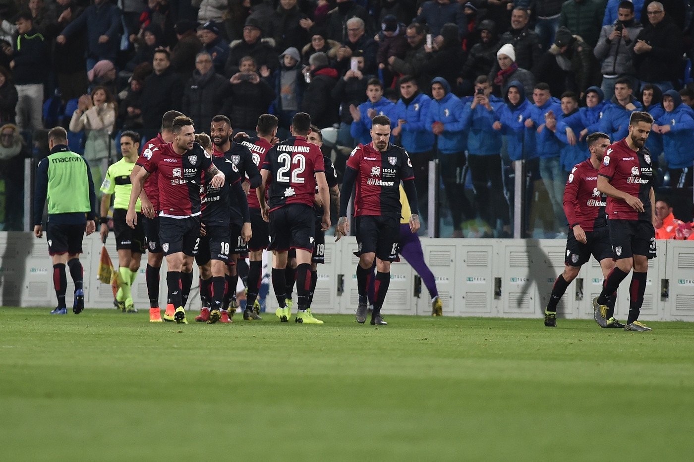 Serie A, Cagliari-Fiorentina 2-1 | Il fotoracconto