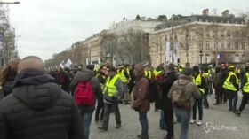 Gilet gialli di nuovo in piazza per il 18esimo sabato di proteste