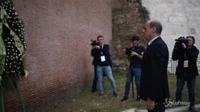 Roma, Zingaretti omaggia i caduti della Resistenza Romana