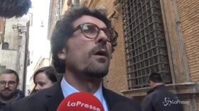 Mare Jonio, Toninelli: “I migranti stanno bene ma Ong dovrà rispondere alla magistratura”