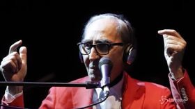 Battiato, il messaggio del cantautore ai fan: “Sto meglio”