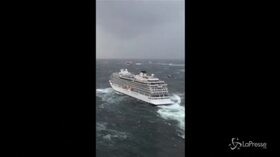 Nave in avaria in Norvegia: l’evacuazione con elicotteri