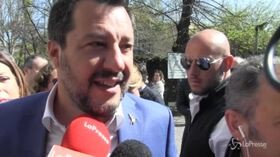 Decreti per i risparmiatori truffati, Salvini: “O li firma Tria o andiamo a firmarceli noi “