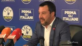 Battisti, Salvini: “Chiedano scusa anche gli pseudo intellettuali di sinistra”