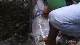 Venezuela senza luce né acqua: si fanno scorte alle fonti