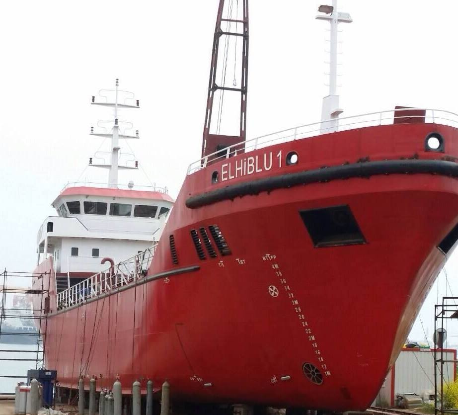 Mercantile al largo della Libia dirottato. Salvini: “Sono pirati, non migranti”