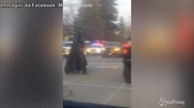 Canada, sulla scena del crimine si presenta Batman: il video è virale