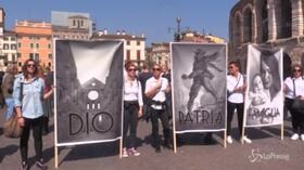 Verona, “Dio, patria, famiglia”: i cartelloni alla marcia pro life