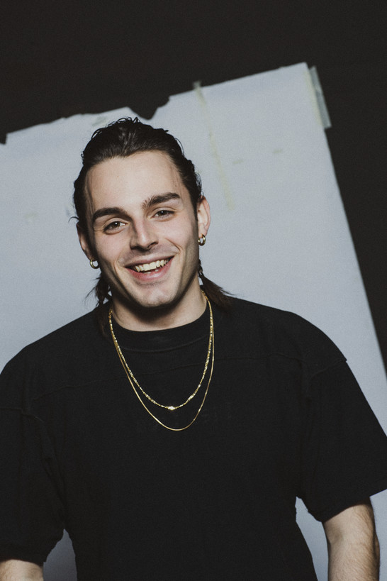 Ernia lancia la deluxe di ’68’: “All’insegna della leggerezza”