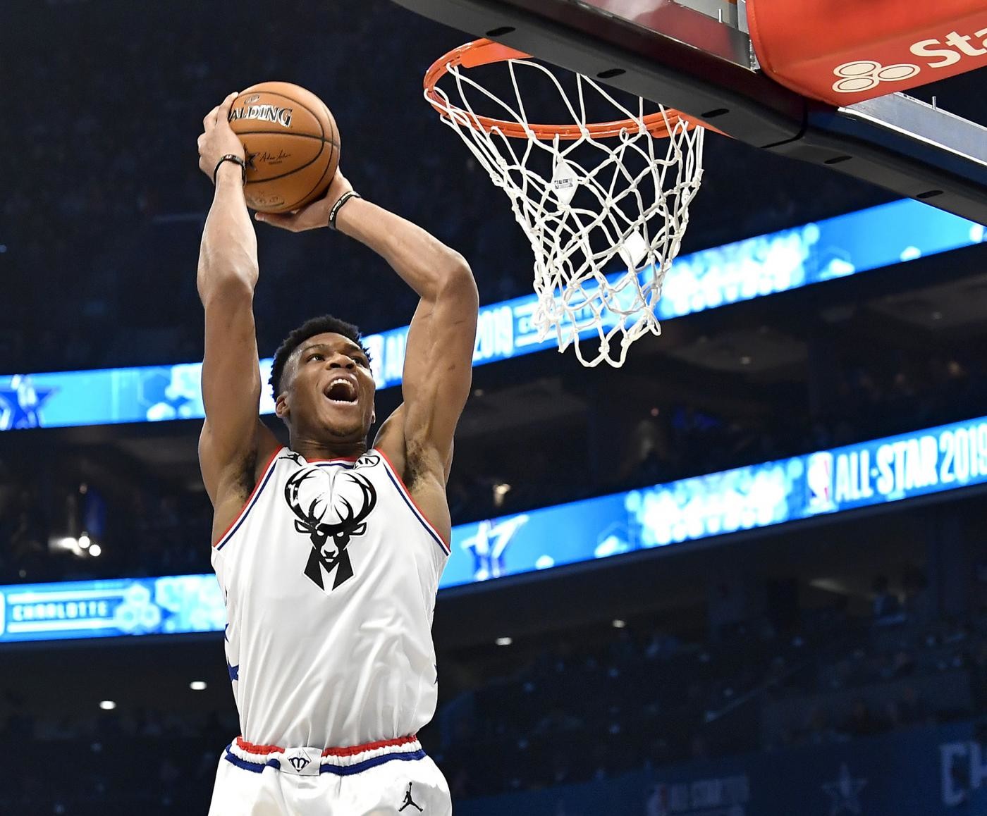 Basket, Nba: Milwaukee domina Eastern Conference: ai playoff da prima
