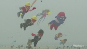 Puffi e polipi invadono il cielo di Francia: è gara di aquiloni
