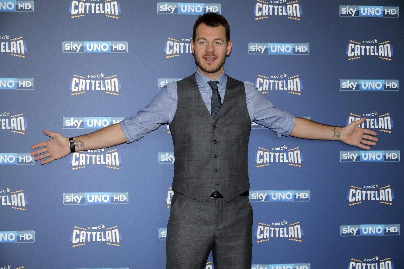 Riparte ‘E poi c’è Cattelan’: primi ospiti Mengoni e Jimmy Fallon