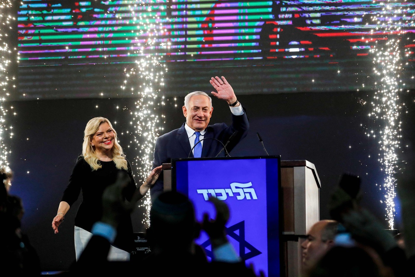 Elezioni in Israele, Netanyahu è di nuovo premier. Gantz ammette la sconfitta