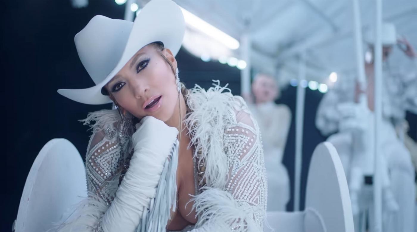 Da Cowgirl A Ballerina Di Lap Dance I Mille Volti Di Jennifer Lopez Nel Nuovo Video Lapresse