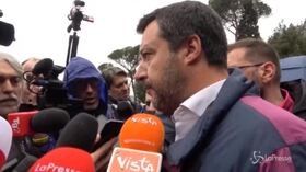 Def, Salvini: “Falso che Tria ha posto aumento dell’Iva come condizione per la Flat tax”
