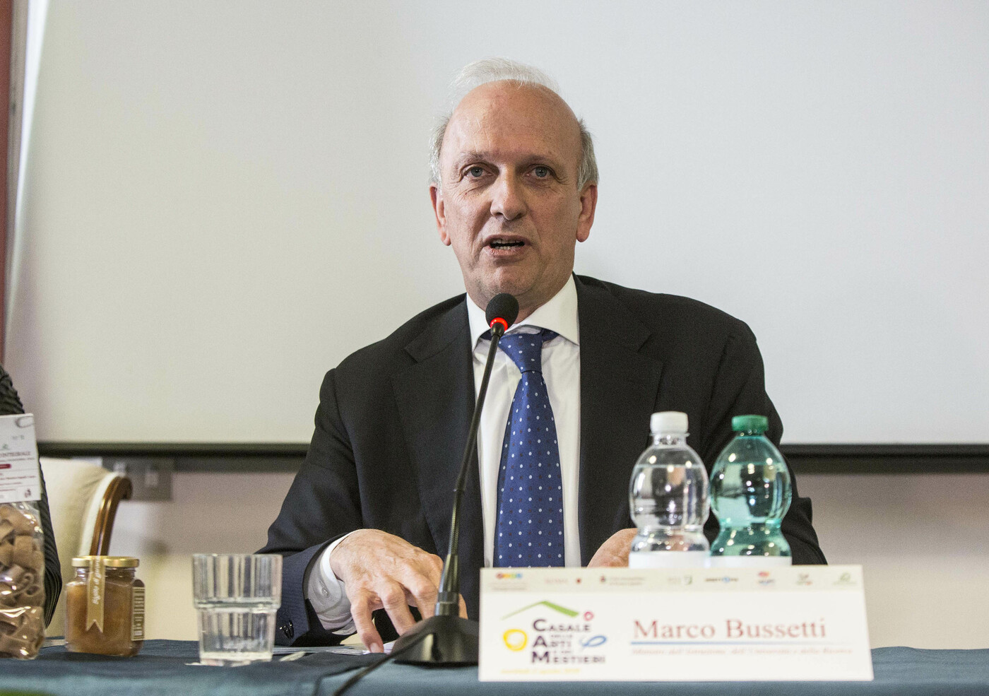 Impronte digitali per controllare gli orari: esplode la protesta dei presidi