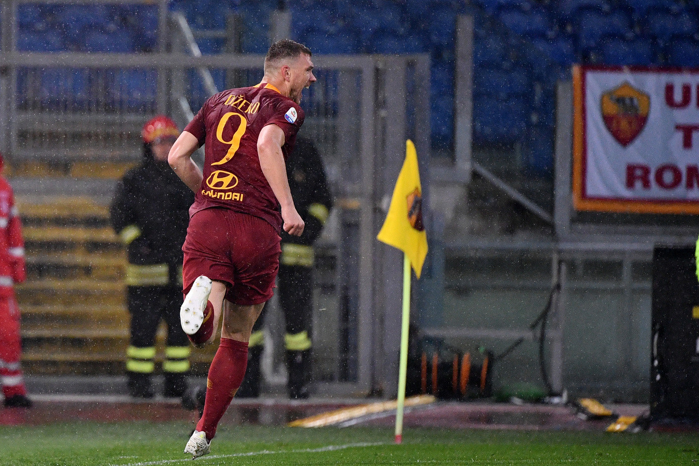 Serie A, Dzeko piega Udinese: Roma soffre ma vince all’Olimpico